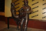 Памятник Высоцкому и Марине Лисёночку