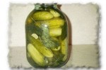 Консервированные соленые огурцы