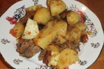 Картошка с тушенкой