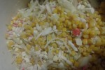 Легкий салат с крабовыми палочками (мясом)