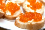 Бутерброд с красной икрой